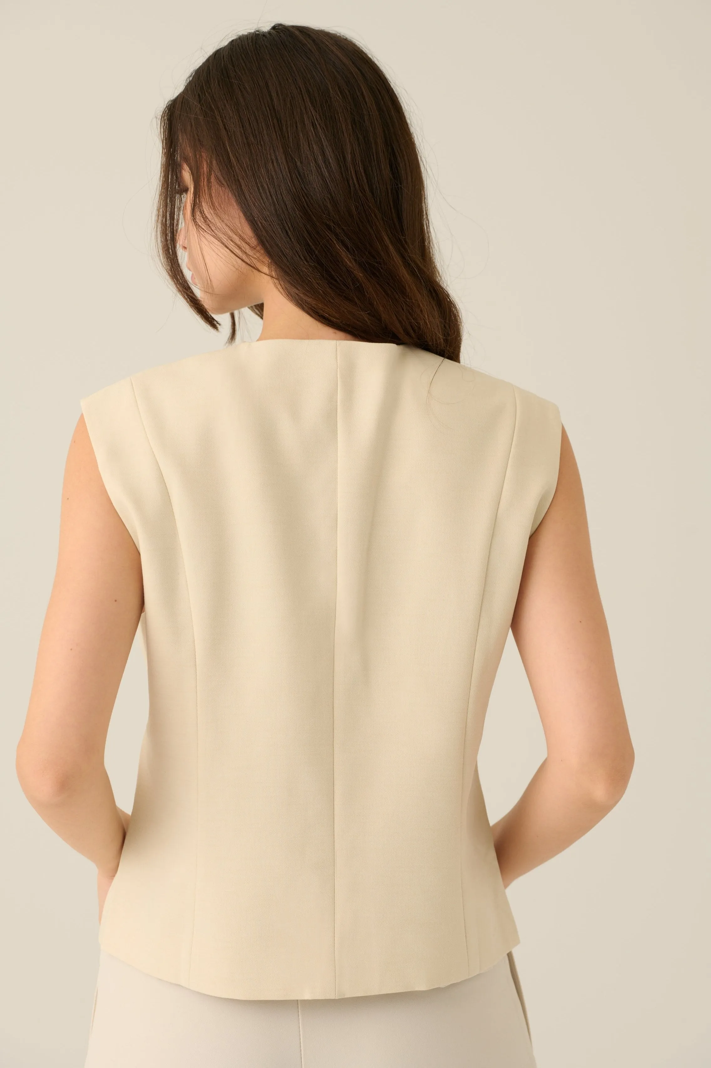 Enchanté elegant vest in beige